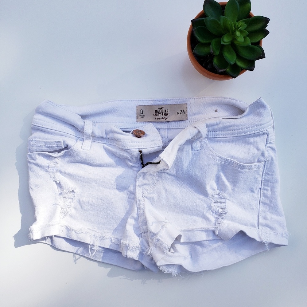 Hollister White Low Rise Shorts - Size 0